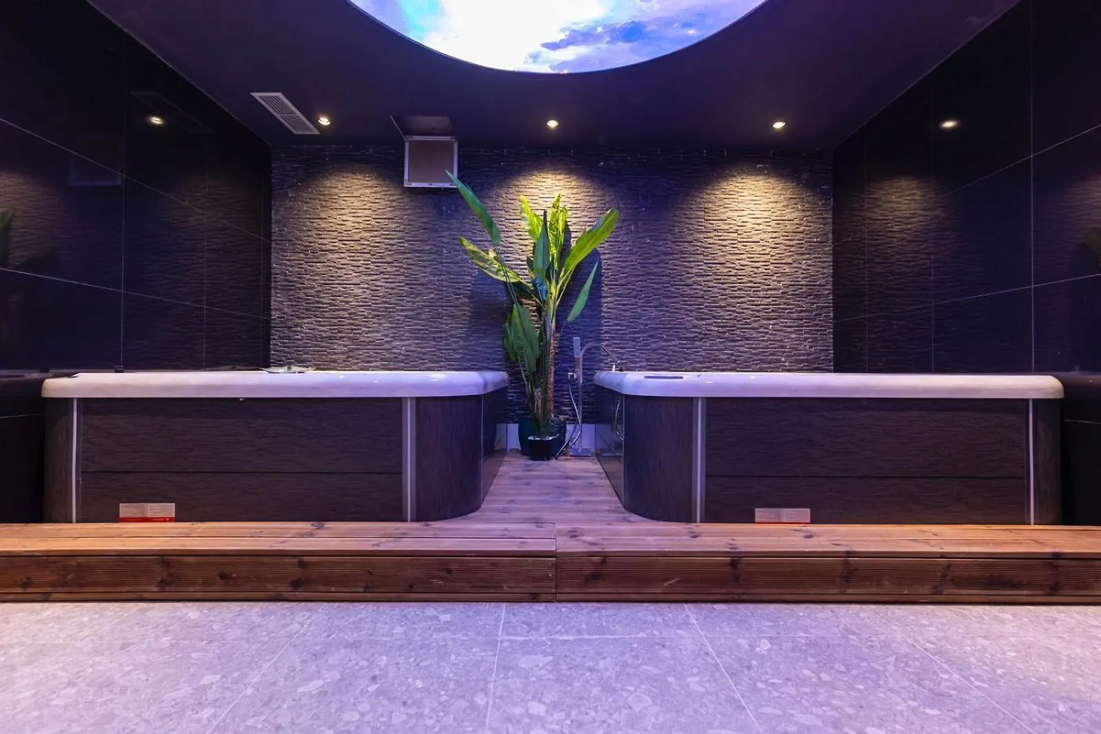 Destiny Hotel & Spa Yzberishti 4*,